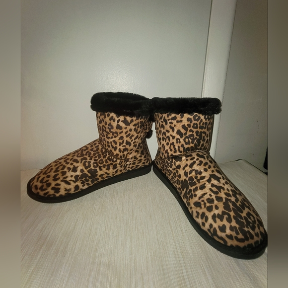 Torrid ankle booties cheetah print size 11ww - Picture 2 of 12